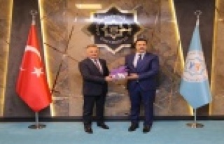 Vali Yazıcı'dan Rektör Kalan'a ziyaret