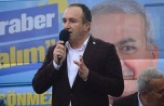 Yücel Apaydın sallayarak gitti