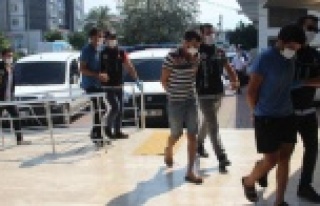 Alanya'da 2 ayrı uyuşturucu operasyonu: 8 gözaltı