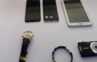 Alanya'da evden elektronik eşya çalan şüpheli...