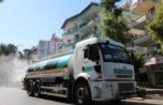 Alanya sokaklarının kurban kokusuna Gül kokulu...