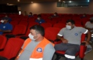 Alanya’da sinekle mücadele ekibine eğitim verildi