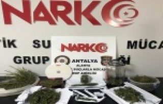 Alanya’da uyuşturucu ticareti yapılan eve baskın