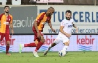 Alanyaspor'dan Covid-19'a yakalanan Siopis'le...