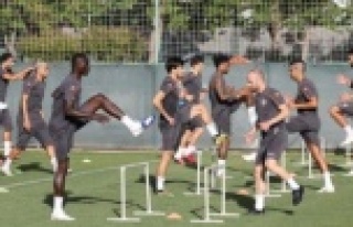 Alanyaspor sahaya iniyor