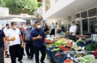 Başkan Yücel, Gedevet'te pazarı denetledi