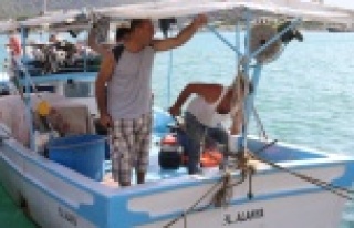 Gazipaşa'da dalgalı denizde can pazarı