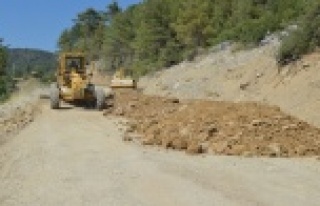 Gündoğmuş Köprülü yayla yolunda stabilize çalışması