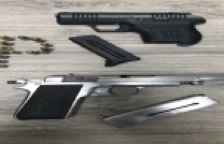 Polisin şok uygulamasında ruhsatsız tabanca ve...