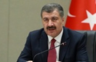 Tatil yerlerinden yansıyan manzaralar bakanı endişelendirdi