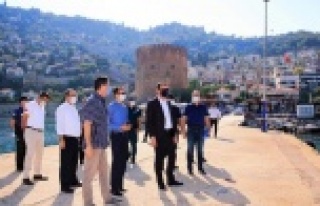 Ürkmezer Alanya Limanını ziyaret etti