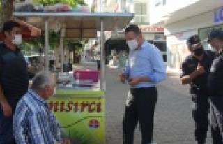 Alanya'da Covid-19 denetimine katılan kaymakamdan...