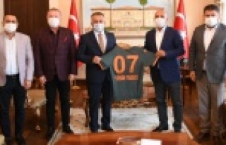 Alanyaspor'dan Antalya çıkartması