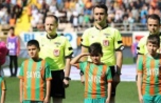 Alanyaspor Hatayspor maçının hakemi belli oldu