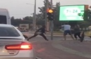 Antalya’da trafikte sopalı kavga
