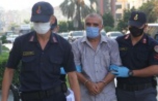 Bisiklet hırsızı önce kameraya sonra jandarmaya...