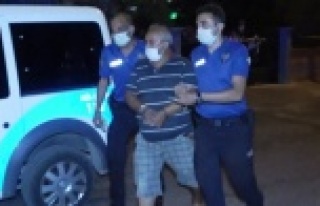 Evinin balkonundan sokaktaki kayınbiraderini vurdu