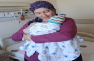 Kadavradan rahim nakliyle anne olan Derya Sert, korona...