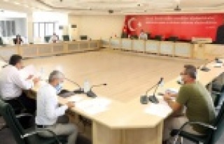 Yücel'den encümen toplantısına korona virüs...