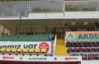 Yücel direktif verdi! Stadın bakımı tamamlandı