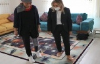 4. kattan düşen kadın 5 yıl sonra ilk adımı...