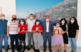 Alanya BİLSEM öğrencilerinden TEKNOFEST 2020'den...