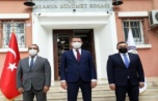 Alanya'da Cumhuriyet'in 97.yaşı coşkuyla...