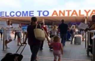 Antalya'ya dün, 18 ülkeden 108 uçakla 45 bin...