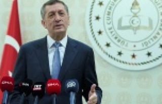 Bakan Selçuk’tan velilere sosyal mesafe uyarısı