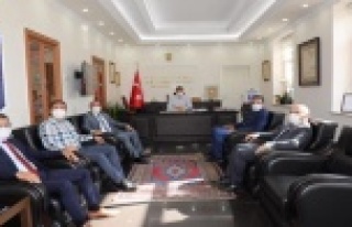 Bankacılardan Kaymakam Ürkmezer'e ziyaret