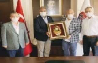 CHP’li Vekillerden Başkan Şahin’e ziyaret