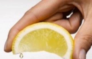 “Düşük glisemik indeks için yiyeceklere limon...