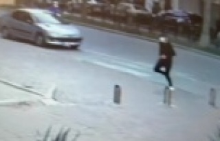 Gazipaşa'da banka müdürüne sokak ortasında...