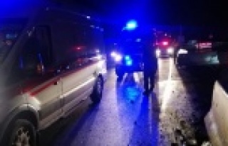 Personel servisi kaza yaptı: 8 yaralı