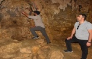 Rektör Kalan Syedra Antik Kenti'nde incelemelerde...