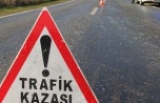 Rusun kullandığı araç motosiklete çarptı: 1...