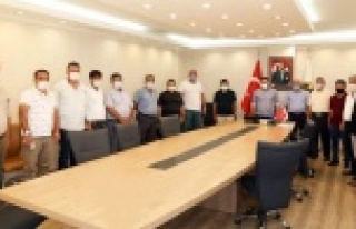 Yücel muhtarlarla istişare yaptı