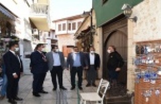 AESOB Başkanı Dere, Kaleiçi esnafının sıkıntılarını...