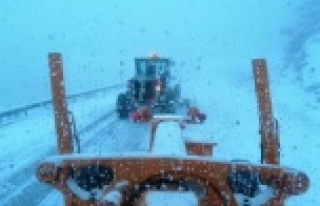 Alacabel mevkiinde kar yağışı