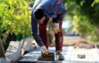 Alanya Belediyesi'nden kaldırım çalışması