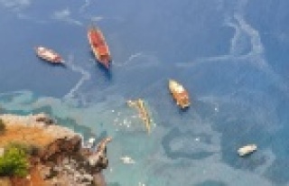 Alanya'da batan tur teknesinden 32 Rus turist...