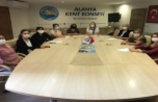 Alanya'da kadın meclisi toplandı