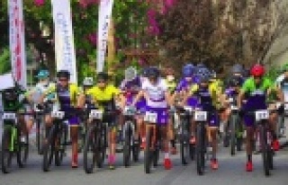 Alanya'da Uluslararası Dağ Bisiklet Yarışları...