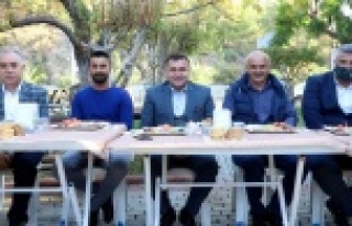 Başkan Yücel esnafla buluştu