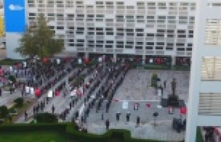 Büyükşehir personeli Ata’yı saygıyla andı