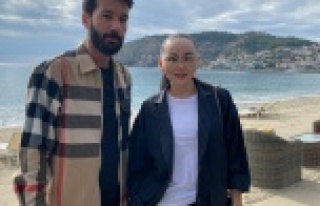 Kazak televizyoncu ve fenomen Alanya'yı tanıtıyor