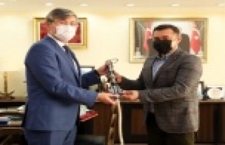 Kazakistan Büyükelçisi, Başkan Yücel’i ziyaret...