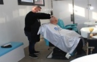 Mobil kuaför yayladaki vatandaşların hizmetinde