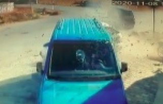 Park halindeki aracın içinde hayatının şokunu...