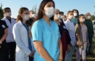 Sağlıkçılar Atatürk'ü unutmadı